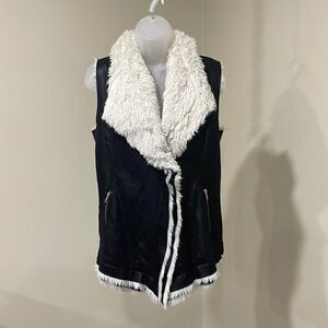Freeway Asymmetrical Vegan Leather Vest Faux Fur Lined. Size M medium 8/10